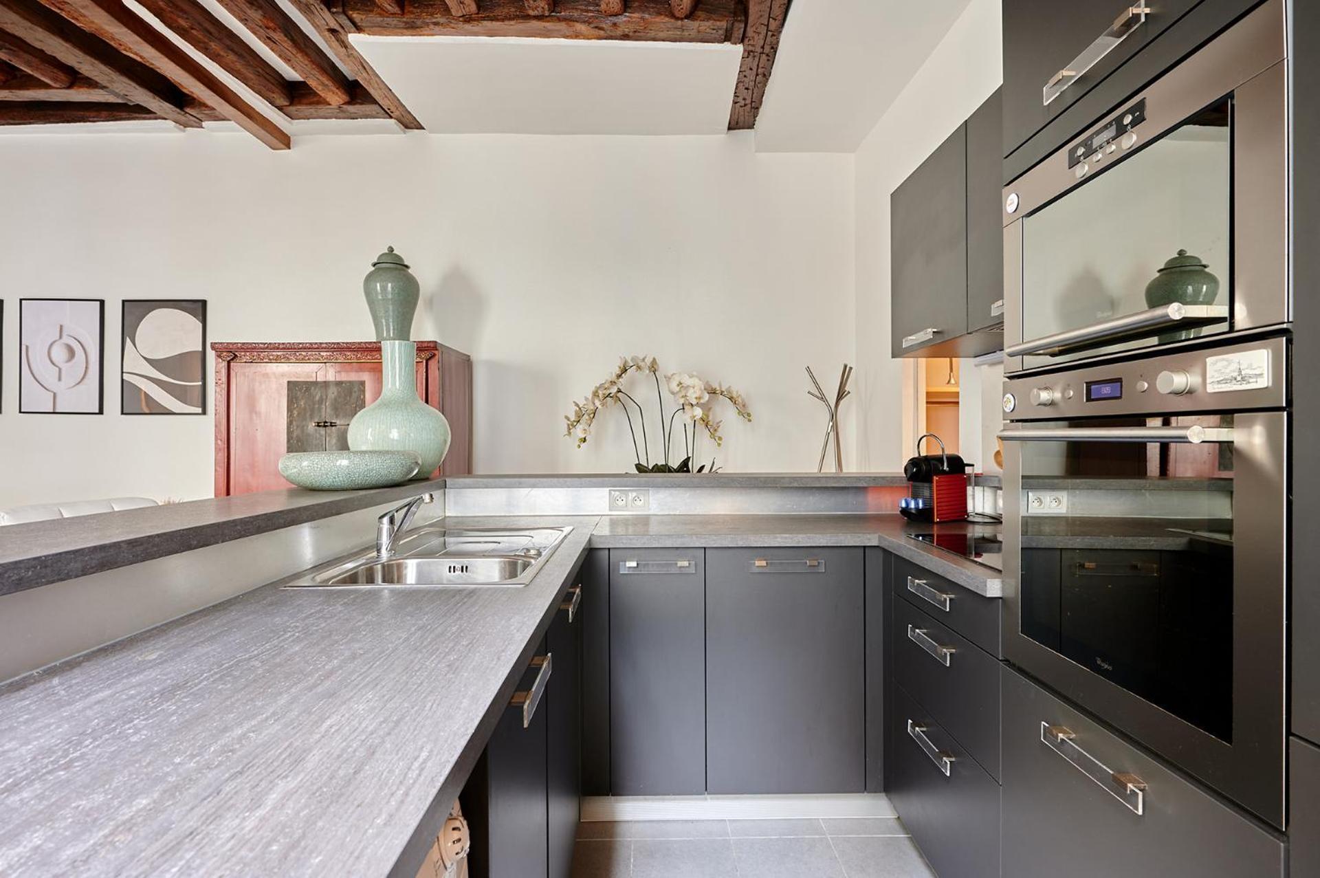 Apartment Center Of Paris By Studio Prestige Zewnętrze zdjęcie